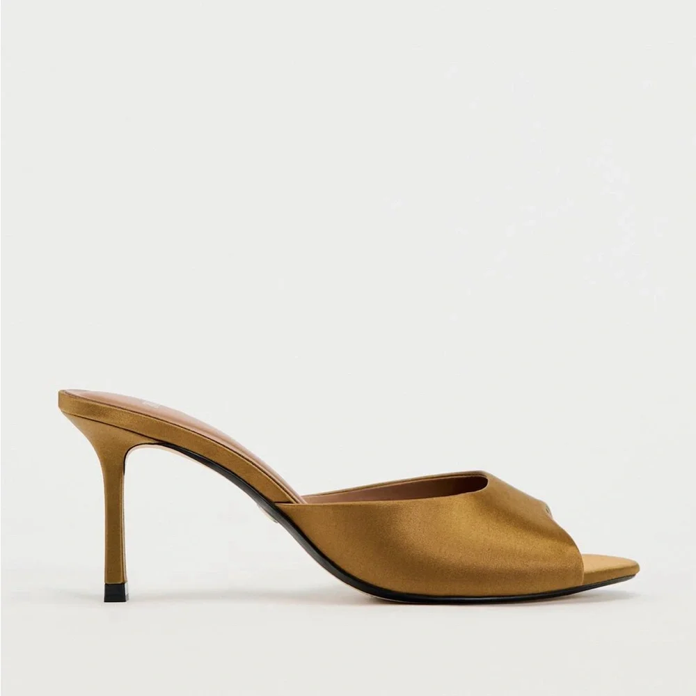 NWT Zara mules - Picture 1 of 1